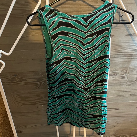 Almost Famous zebra striped sequin tank size large - Picture 5 of 6
